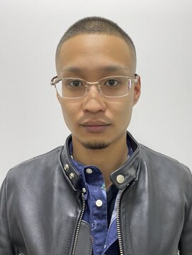 タカギ(TAKAGI) バズカット坊主スキンフェードサイドパートイージーパーマ56