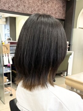 ヘアークリアー 春日部 大人可愛い裾カラーウルフカット/スタイリングしやすさ◎/春日部