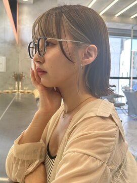 ロンドルーチェ 心斎橋(Lond luce) ダークアッシュ/ミディアムレイヤーカット［髪質改善/縮毛矯正］