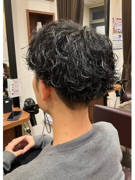 美容室ヒラトヤ 仙北店 メンズカットニュアンススパイラルパーマ黒髪暗髪２０代３０代