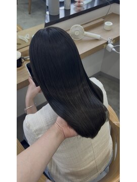 リュンヌ(Lune) アッシュグレー×赤みなし