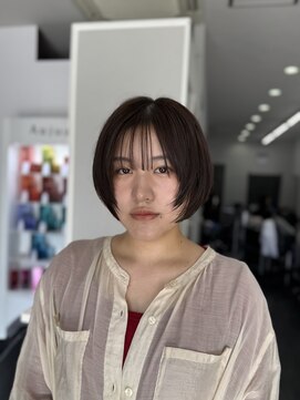 バレ(BALE) 少し背伸びしたお洒落ボブレイヤー