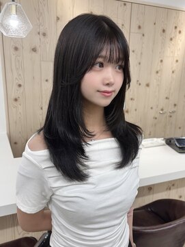 メルト 新宿(Melt) 韓国風レイヤーカット/顔まわり小顔カット/アッシュ