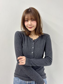 イル 天神西通り店(ill) 20代30代ボブ/ミディアムレイヤー/グレージュ/透明感/天神/大名