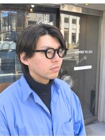 イオ(io) メンズカット/ハイライト/センターパート