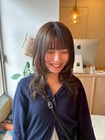 シー 岡崎(,SHE)&nbsp;ニュアンスカラーシースルーブルーグレージュ透明感ルーズヘア