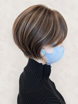 アドラーブル ココロ 新潟(adorable CoCoLo) 白髪染めハイライト*垢抜け上品小顔マッシュショート