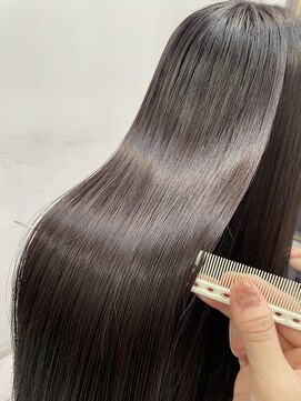 エスカーラ 表参道(THE ESCALA) @aidaman321/ゆるふわロング/センターパート/スイートAライン/