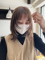 カイラ(KAILA)&nbsp;ウルフカットボブレイヤーカットミディアムレイヤーショートボブ