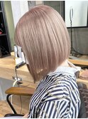 ダブルカラーピンクベージュベージュカラーケアブリーチミニボブ
