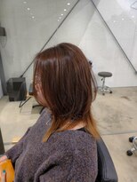 ビーヒアナウ N゜03 金沢駅西店(BE HERE NOW) ミディアムウルフ/くびれ/レイヤー