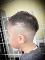 デザイニングヘアードゥ(designing hair Deux)&nbsp;キッズスキンフェード　【キッズ/キッズカット/キッズフェード】
