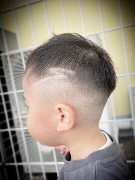 デザイニングヘアードゥ(designing hair Deux) キッズスキンフェード　【キッズ/キッズカット/キッズフェード】