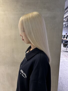 アマトウキョウ アユンチェ(AMA TOKYO×AYUNCHE) 抜きっぱなしブロンド