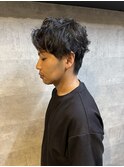 大人の緩めスパイラルパーマスタイル