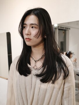 ピュー(Piu-) 【姫カット/阿部達哉】ロングレイヤーカット/顔まわりカット