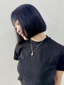 アエラバイトゥルークリエイション(AERA by True Creation) ブルーブラックボブ