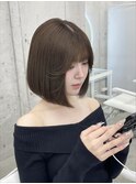 透明感たっぷりオリーブベージュ/顎下3センチボブ