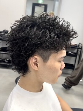 アイトーキョーリタ 渋谷(AI TOKYO Rita) スパイキーパーマ