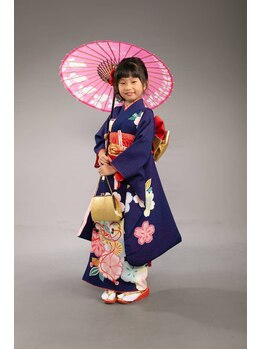 貸衣装秋田屋　吹田東店の写真/七五三衣装も多数ご用意！！秋田屋なら、お子様との大切な日を彩る着物がお手頃価格◎