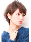 大人かわいいグレージュ小顔ナチュラルショートボブ