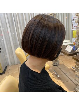 ティエル(Tiele) おさまりショートボブ