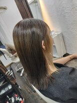 ユラウ(yurau) インナーカラー×外ハネ【新御徒町/蔵前/浅草橋/秋葉原/上野】