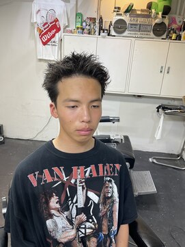 メリケンバーバーショップ フクオカ(MERICAN BARBERSHOP FUK) スパイキーショート