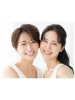 【カラー＆トリートメント専門店】白髪ぼかしや明るい白髪染めでオシャレ染めのような印象に◇ケアもお任せ