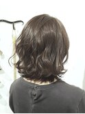 ダークくすみベージュ平行レイヤーボブパーマミディアム