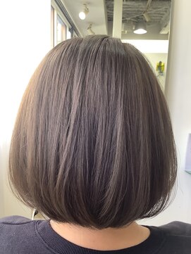 コクェット(coquette) シンプルミニボブ