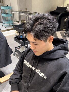 ゼスト リル 新宿(ZEST lill) フェザーパーマ フェザーショート メンズパーマ 新宿