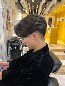 ルースト 京都河原町店(ROOST) ニュアンスパーマセンターパートセンター分け毛流れ