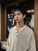 ヒュージ 三軒茶屋(huge)&nbsp;ニュアンスパーマ/眉毛カット/スパイキーショート