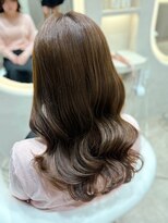 ロンド リリー 銀座(Lond Lily)&nbsp;◆暗めカラー/韓国風巻き/レイヤー/髪質改善/縮毛矯正/銀座