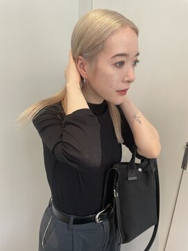 ジェスター 烏丸御池店(JESTER) ブリーチカラー、ロング切りっぱなし【ブリーチカラー/カラー】