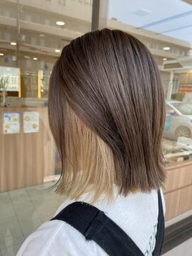 ニューヨークニューヨークマザーズ(NYNY Mothers) 切りっぱなしボブ/インナーカラー/ベージュ/透明感/大人可愛い