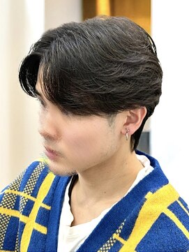 ビッケメンズヘア(Vicke Men's hair) フェザーパーマセンターパートダウンパーマニュアンスパーマ韓国