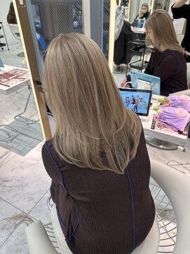 ロンドルピナス 小倉(Lond Lupinus) 黒髪カタログ/オリーブグレー/ココアベージュ/小顔に見せるヘア