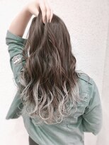 セレスト 下北沢店(CELESTE)&nbsp;ホワイトシルバー×グラデーション