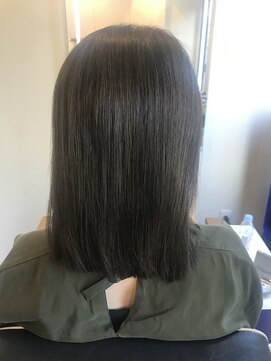 アールサロン アオヤマ(Rr SALON AOYAMA) プラチナミネコラカラー