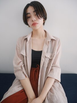 トレス(TRESS) センターパートマッシュショート/マニッシュショート