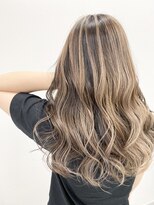 アオアクア バイ グルグル 小岩店(ao akua by GULGUL)&nbsp;グレーベージュ フォギーベージュ×バレイヤージュカラー 小岩