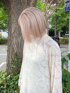 スリー(three) white beige