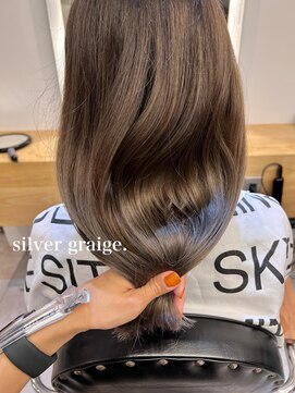 ジーナ 流山おおたかの森(Zina) 【髪質改善】ケアブリーチ×バレイヤージュ×シルバーグレージュ