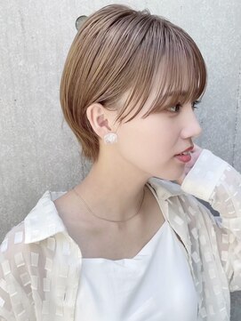 コクーン 銀座(Cocoon) 耳掛けshort#夏#レイヤーカット#ウェットヘア#オリーブベージュ