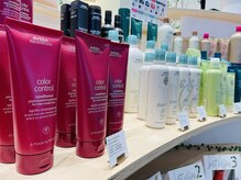 ウィスタリアフィールド アヴェダ(WISTARIA FIELD AVEDA)の雰囲気（AVEDAの製品は90％以上自然界由来成分作られています。）