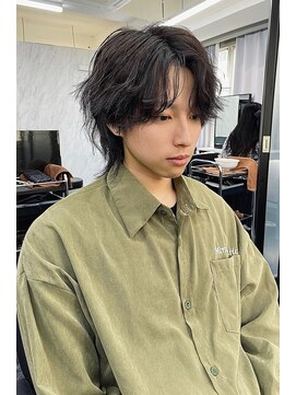 リア 大阪梅田(Ria) ~センターパートウルフカット~【Ria 大阪 梅田】