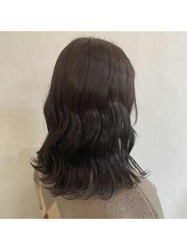 ニュイ(nui.) ツヤツヤラベンダーカラー