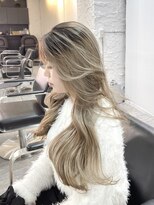 ブレンド 渋谷(BLend)&nbsp;黒髪ボブルフネビージュ小顔ワンレンスペインカール